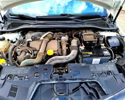 Белый Рено Клио, объемом двигателя 1.5 л и пробегом 232 тыс. км за 6499 $, фото 9 на Automoto.ua