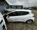 Белый Рено Клио, объемом двигателя 1.5 л и пробегом 230 тыс. км за 1100 $, фото 1 на Automoto.ua