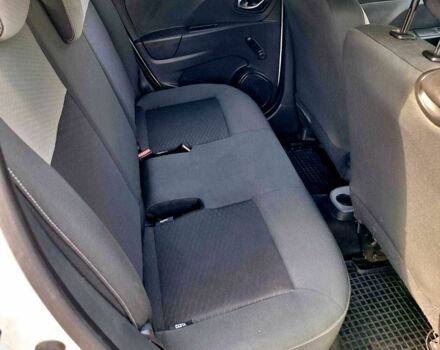 Белый Рено Клио, объемом двигателя 0 л и пробегом 231 тыс. км за 6500 $, фото 7 на Automoto.ua