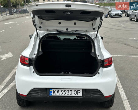 Белый Рено Клио, объемом двигателя 1.5 л и пробегом 303 тыс. км за 6900 $, фото 12 на Automoto.ua