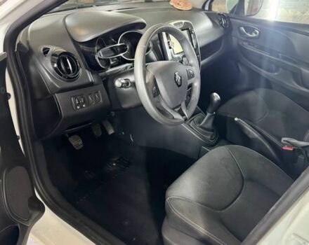 Белый Рено Клио, объемом двигателя 1.5 л и пробегом 127 тыс. км за 6850 $, фото 4 на Automoto.ua