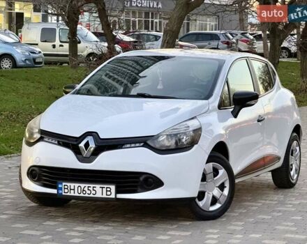 Белый Рено Клио, объемом двигателя 1.5 л и пробегом 220 тыс. км за 5999 $, фото 2 на Automoto.ua