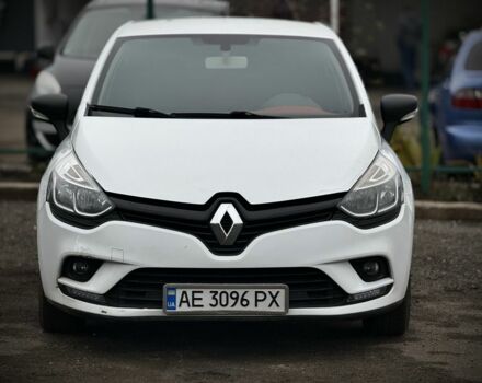 Белый Рено Клио, объемом двигателя 1.5 л и пробегом 180 тыс. км за 5200 $, фото 1 на Automoto.ua