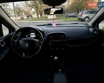 Белый Рено Клио, объемом двигателя 1.5 л и пробегом 220 тыс. км за 5999 $, фото 58 на Automoto.ua