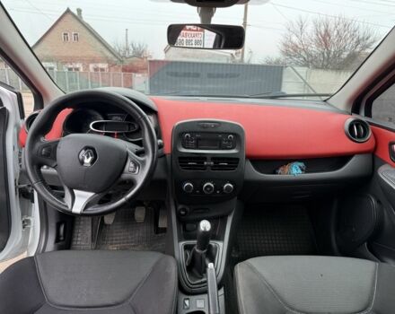 Белый Рено Клио, объемом двигателя 1.5 л и пробегом 180 тыс. км за 5200 $, фото 6 на Automoto.ua