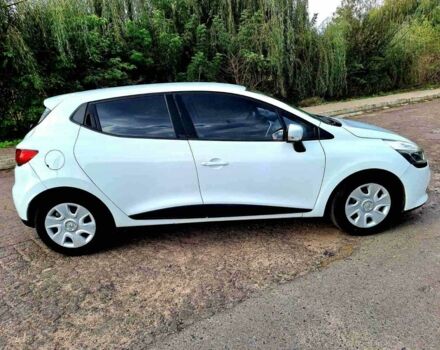 Белый Рено Клио, объемом двигателя 0 л и пробегом 231 тыс. км за 6500 $, фото 1 на Automoto.ua