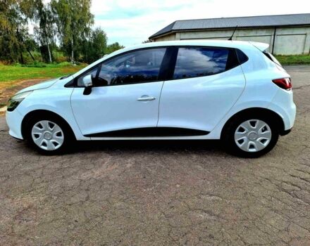Белый Рено Клио, объемом двигателя 0 л и пробегом 231 тыс. км за 6500 $, фото 2 на Automoto.ua