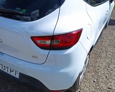 Белый Рено Клио, объемом двигателя 1.5 л и пробегом 220 тыс. км за 8000 $, фото 9 на Automoto.ua