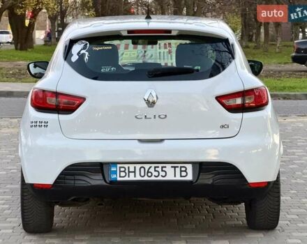 Белый Рено Клио, объемом двигателя 1.5 л и пробегом 220 тыс. км за 5999 $, фото 15 на Automoto.ua