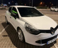 Белый Рено Клио, объемом двигателя 1.5 л и пробегом 135 тыс. км за 7500 $, фото 2 на Automoto.ua