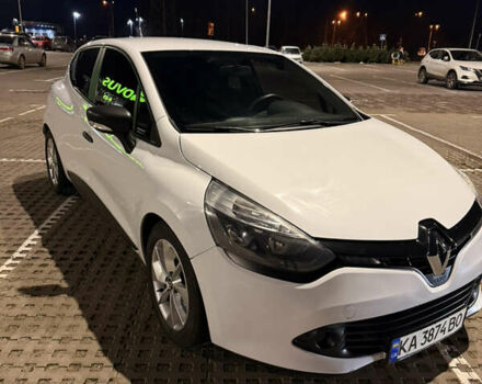 Белый Рено Клио, объемом двигателя 1.5 л и пробегом 135 тыс. км за 7700 $, фото 2 на Automoto.ua