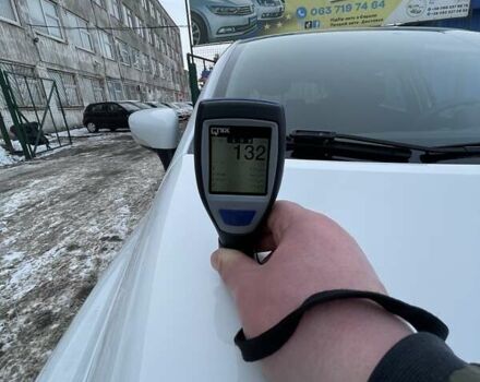Белый Рено Клио, объемом двигателя 1.46 л и пробегом 238 тыс. км за 8600 $, фото 51 на Automoto.ua