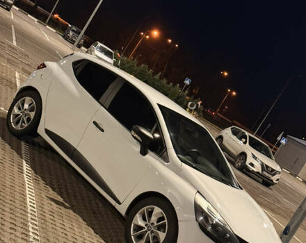 Белый Рено Клио, объемом двигателя 1.5 л и пробегом 135 тыс. км за 7700 $, фото 3 на Automoto.ua