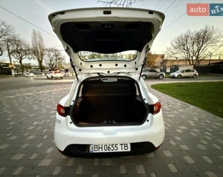 Белый Рено Клио, объемом двигателя 1.5 л и пробегом 220 тыс. км за 5999 $, фото 60 на Automoto.ua