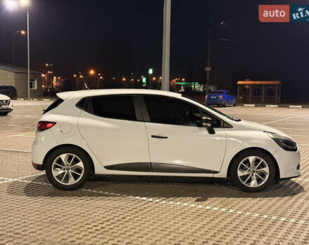 Белый Рено Клио, объемом двигателя 1.5 л и пробегом 135 тыс. км за 7700 $, фото 4 на Automoto.ua