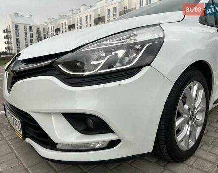 Белый Рено Клио, объемом двигателя 1.46 л и пробегом 171 тыс. км за 9000 $, фото 9 на Automoto.ua