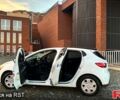 Білий Рено Кліо, об'ємом двигуна 1.5 л та пробігом 229 тис. км за 8500 $, фото 1 на Automoto.ua