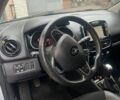 Білий Рено Кліо, об'ємом двигуна 1.5 л та пробігом 200 тис. км за 8500 $, фото 3 на Automoto.ua