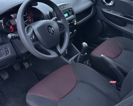 Белый Рено Клио, объемом двигателя 1.5 л и пробегом 186 тыс. км за 7450 $, фото 11 на Automoto.ua