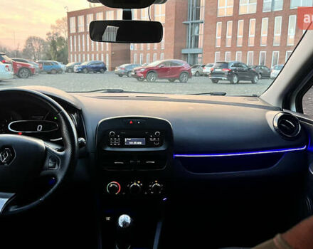 Белый Рено Клио, объемом двигателя 1.46 л и пробегом 229 тыс. км за 8500 $, фото 29 на Automoto.ua