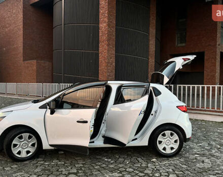 Белый Рено Клио, объемом двигателя 1.46 л и пробегом 229 тыс. км за 8500 $, фото 3 на Automoto.ua