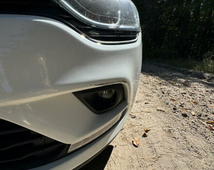 Рено Клио 2016 в Кобеляках на Automoto.ua Белый Рено Клио, объемом двигателя 1.46 л и пробегом 103 тыс. км за 9950 $, фото 3 на Automoto.ua