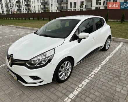Белый Рено Клио, объемом двигателя 1.46 л и пробегом 171 тыс. км за 9000 $, фото 7 на Automoto.ua