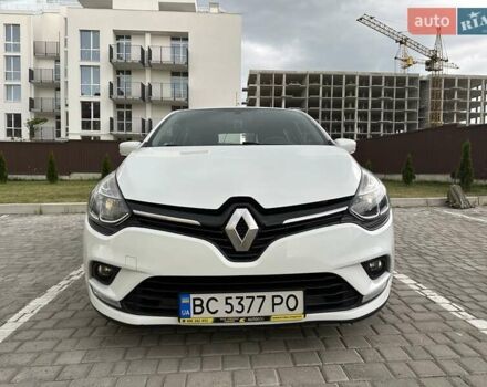 Белый Рено Клио, объемом двигателя 1.46 л и пробегом 171 тыс. км за 9000 $, фото 8 на Automoto.ua