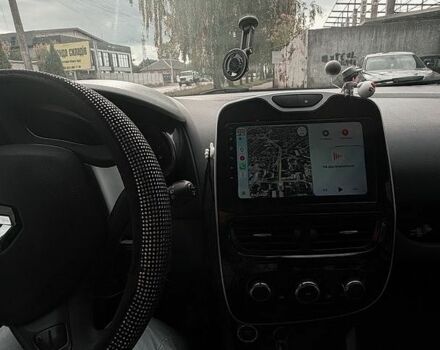 Білий Рено Кліо, об'ємом двигуна 1.46 л та пробігом 225 тис. км за 8200 $, фото 5 на Automoto.ua