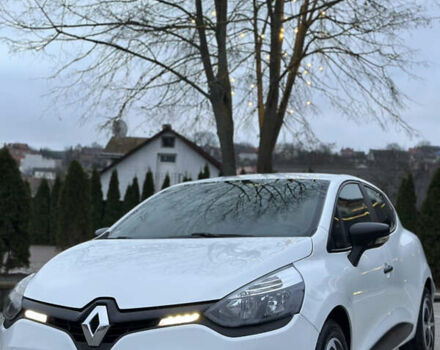 Белый Рено Клио, объемом двигателя 1.5 л и пробегом 186 тыс. км за 7400 $, фото 19 на Automoto.ua