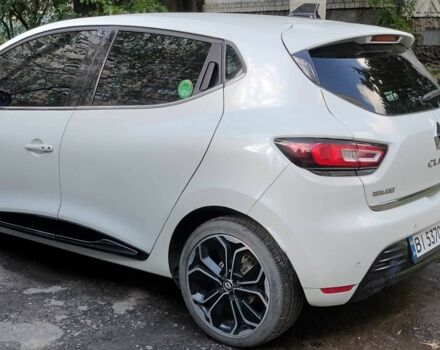 Білий Рено Кліо, об'ємом двигуна 1.5 л та пробігом 70 тис. км за 13999 $, фото 1 на Automoto.ua