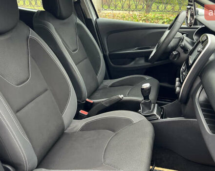 Белый Рено Клио, объемом двигателя 1.5 л и пробегом 149 тыс. км за 10300 $, фото 47 на Automoto.ua