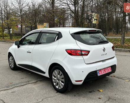 Белый Рено Клио, объемом двигателя 1.5 л и пробегом 149 тыс. км за 10300 $, фото 7 на Automoto.ua