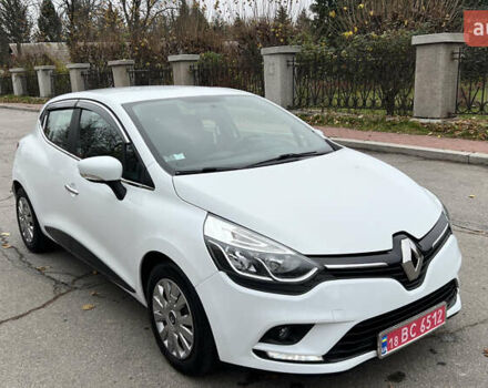Белый Рено Клио, объемом двигателя 1.5 л и пробегом 149 тыс. км за 10300 $, фото 12 на Automoto.ua