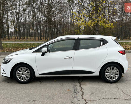 Белый Рено Клио, объемом двигателя 1.5 л и пробегом 149 тыс. км за 10300 $, фото 4 на Automoto.ua