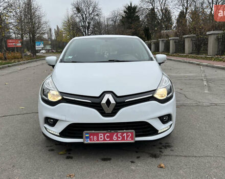 Белый Рено Клио, объемом двигателя 1.5 л и пробегом 149 тыс. км за 10300 $, фото 18 на Automoto.ua