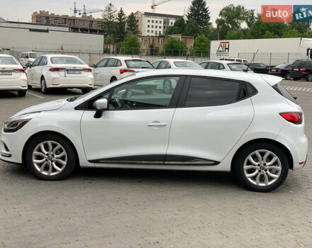 Белый Рено Клио, объемом двигателя 1.46 л и пробегом 95 тыс. км за 11000 $, фото 18 на Automoto.ua
