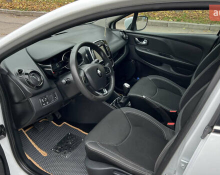 Белый Рено Клио, объемом двигателя 1.5 л и пробегом 149 тыс. км за 10300 $, фото 22 на Automoto.ua