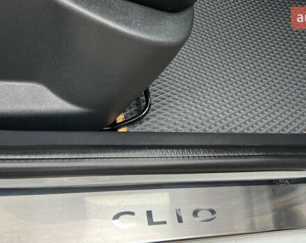 Белый Рено Клио, объемом двигателя 1.5 л и пробегом 149 тыс. км за 10300 $, фото 40 на Automoto.ua