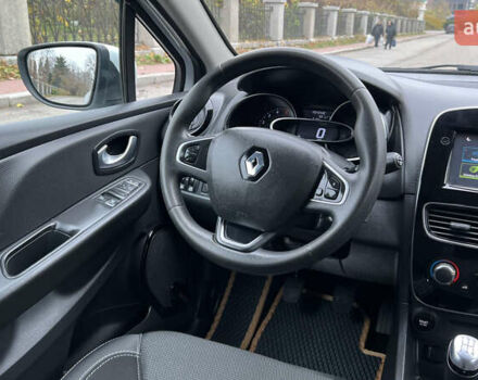 Белый Рено Клио, объемом двигателя 1.5 л и пробегом 149 тыс. км за 10300 $, фото 51 на Automoto.ua