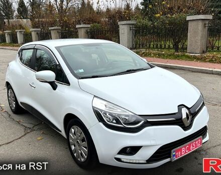 Белый Рено Клио, объемом двигателя 1.5 л и пробегом 149 тыс. км за 10300 $, фото 3 на Automoto.ua