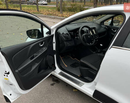 Белый Рено Клио, объемом двигателя 1.5 л и пробегом 149 тыс. км за 10300 $, фото 20 на Automoto.ua