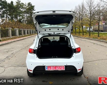 Белый Рено Клио, объемом двигателя 1.5 л и пробегом 149 тыс. км за 10300 $, фото 11 на Automoto.ua