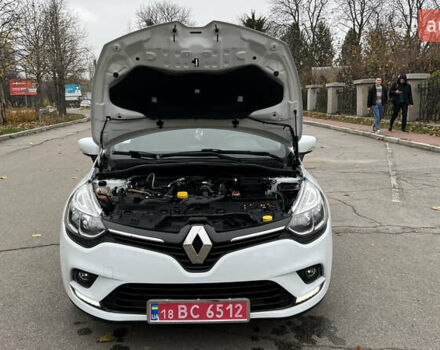 Белый Рено Клио, объемом двигателя 1.5 л и пробегом 149 тыс. км за 10300 $, фото 59 на Automoto.ua