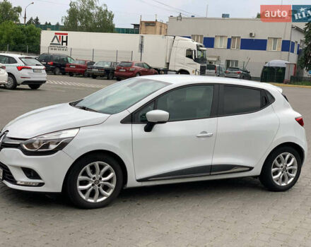Белый Рено Клио, объемом двигателя 1.46 л и пробегом 95 тыс. км за 11000 $, фото 17 на Automoto.ua
