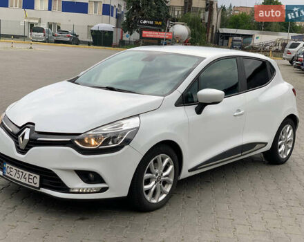 Белый Рено Клио, объемом двигателя 1.46 л и пробегом 95 тыс. км за 11000 $, фото 2 на Automoto.ua