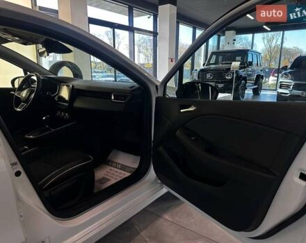 Білий Рено Кліо, об'ємом двигуна 0 л та пробігом 114 тис. км за 17460 $, фото 28 на Automoto.ua