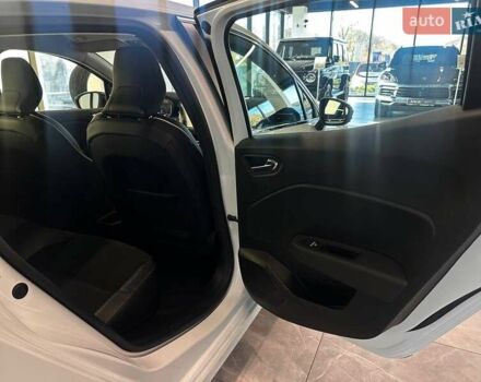 Белый Рено Клио, объемом двигателя 0 л и пробегом 114 тыс. км за 17460 $, фото 26 на Automoto.ua