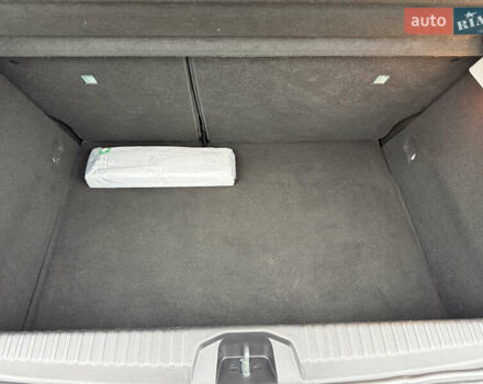 Белый Рено Клио, объемом двигателя 1.6 л и пробегом 167 тыс. км за 15399 $, фото 8 на Automoto.ua