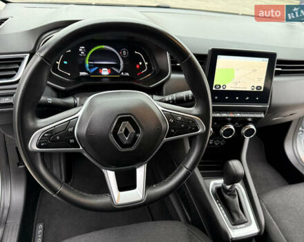 Белый Рено Клио, объемом двигателя 1.6 л и пробегом 167 тыс. км за 15399 $, фото 54 на Automoto.ua